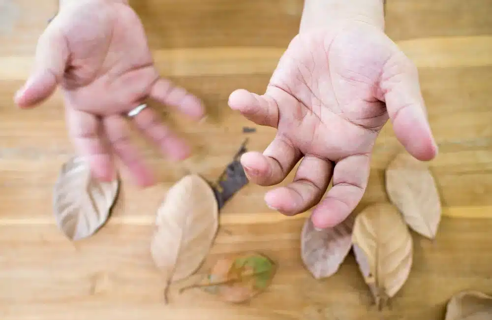 อาการมือสั่น